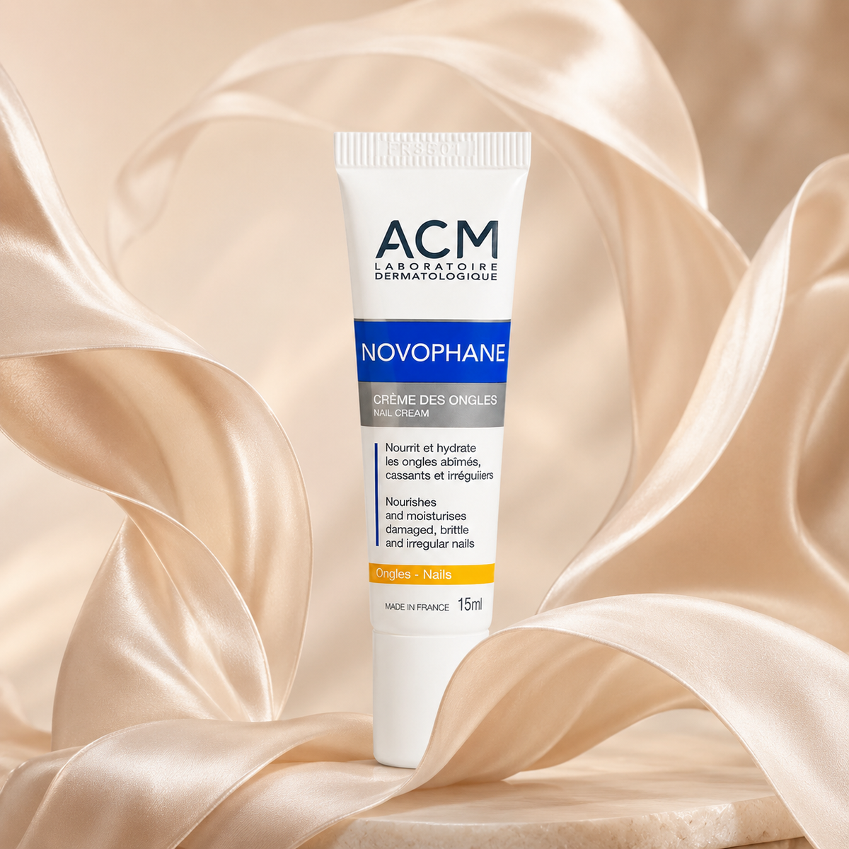 ACM Novophane Crème Des Ongles Nail Cream 15ml tube for damaged and brittle nails, nourishing nail treatment with moisturizing care for stronger nails.